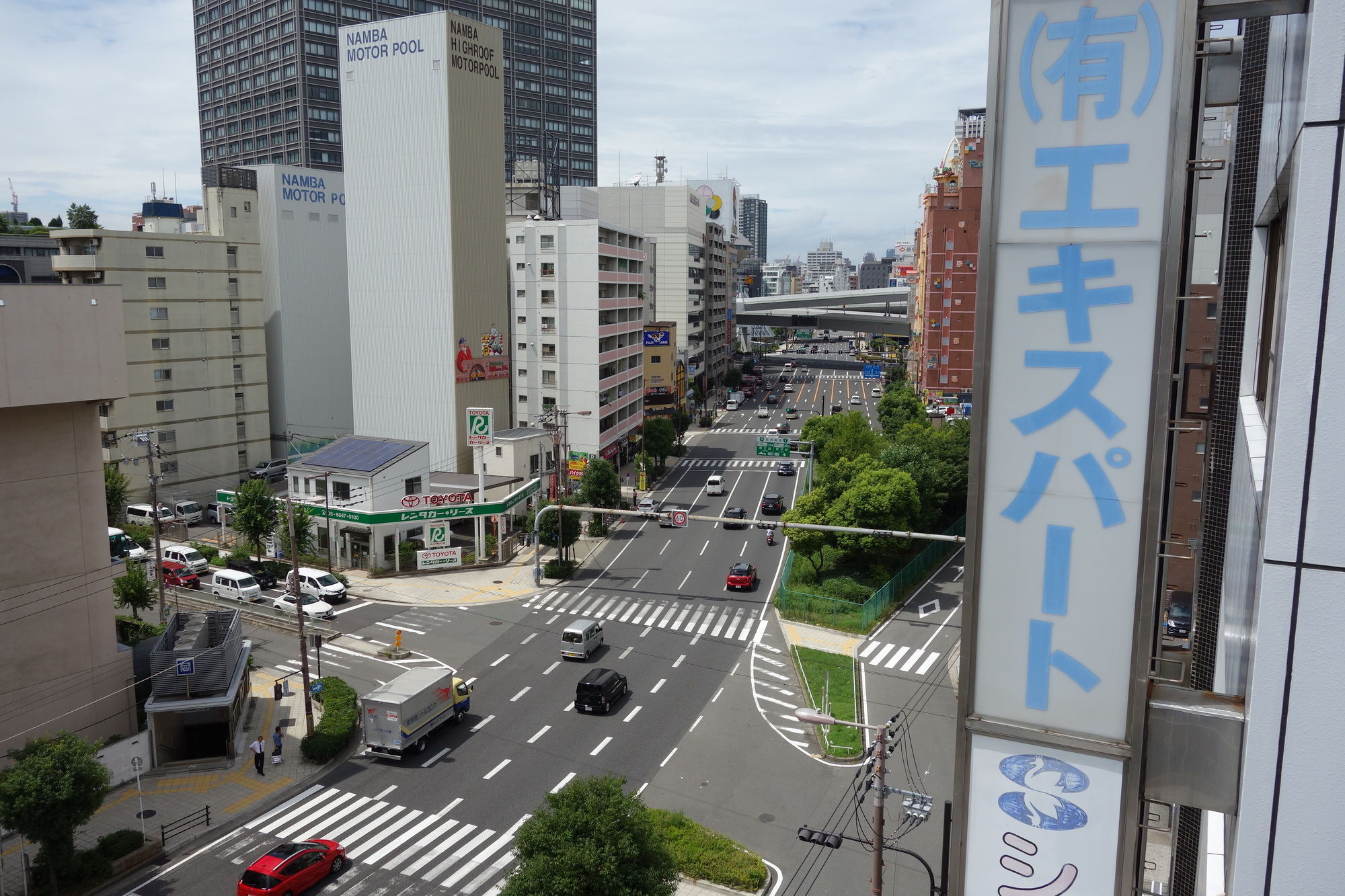 Kens House Hotel Osaka Exterior photo