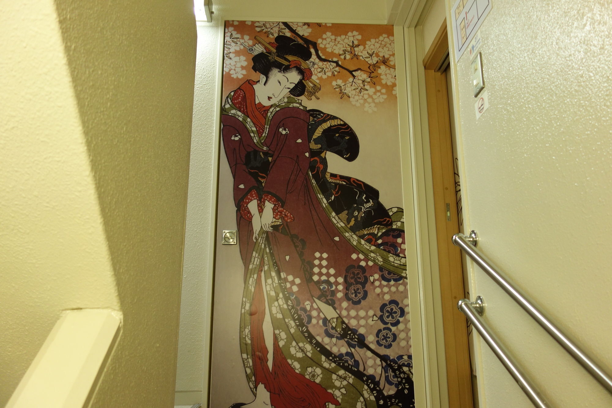 Kens House Hotel Osaka Exterior photo